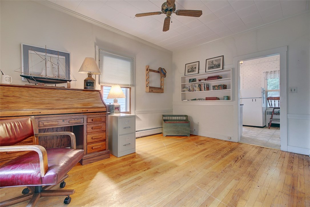 12 Howard Street Newport, RI 02840 - Photo 8 of 28