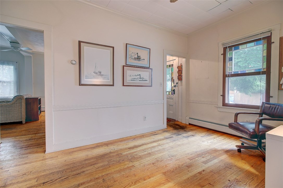 12 Howard Street Newport, RI 02840 - Photo 10 of 28