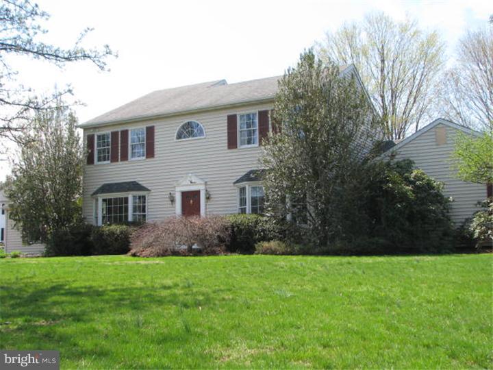 113 Ridgeview Lane Doylestown, PA 18901 - Photo 1 of 24 Exterior Front