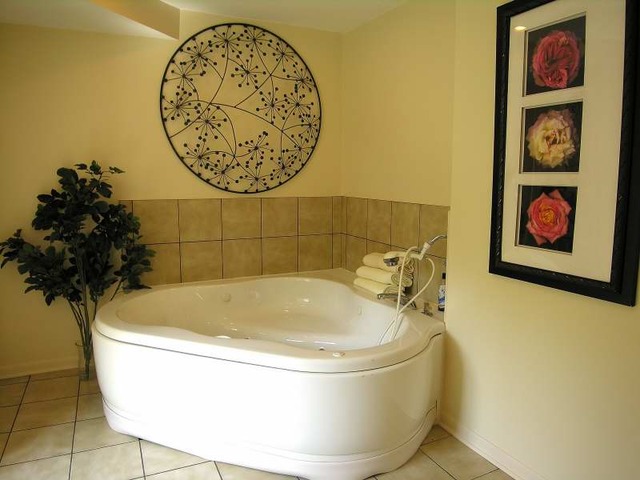 205 River Road Deerfield, IL 60015 - Photo 16 of 24