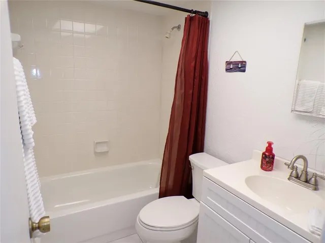 $169,000 | 4016 Oakview Drive, Unit J6, Punta Gorda, FL 33980