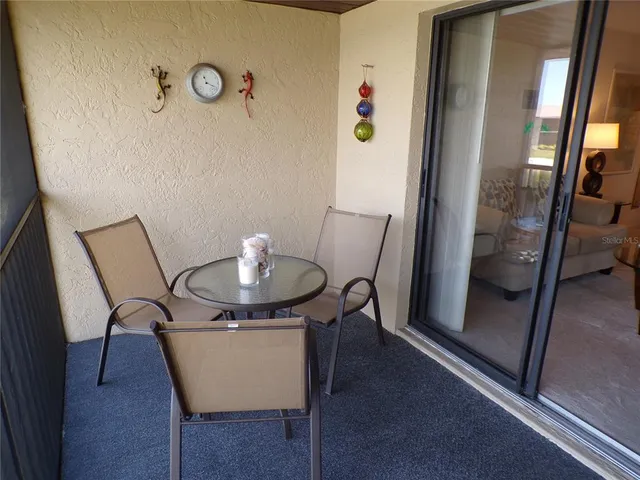$169,000 | 4016 Oakview Drive, Unit J6, Punta Gorda, FL 33980