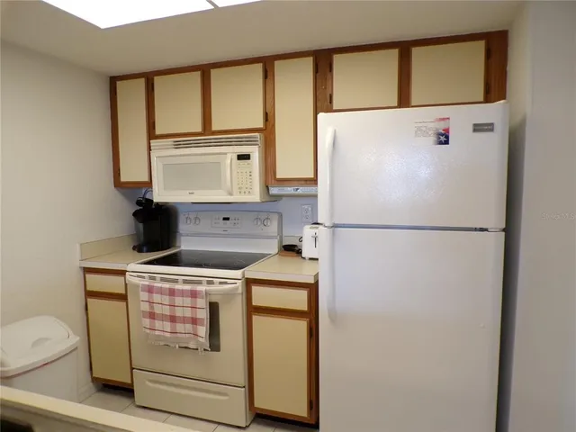 $169,000 | 4016 Oakview Drive, Unit J6, Punta Gorda, FL 33980