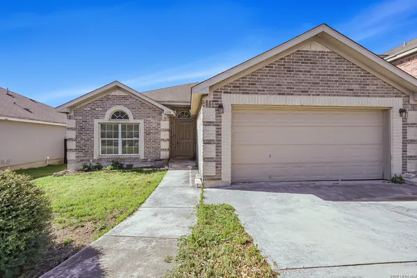$1,470 | 6050 Lakefront, San Antonio, TX 78222
