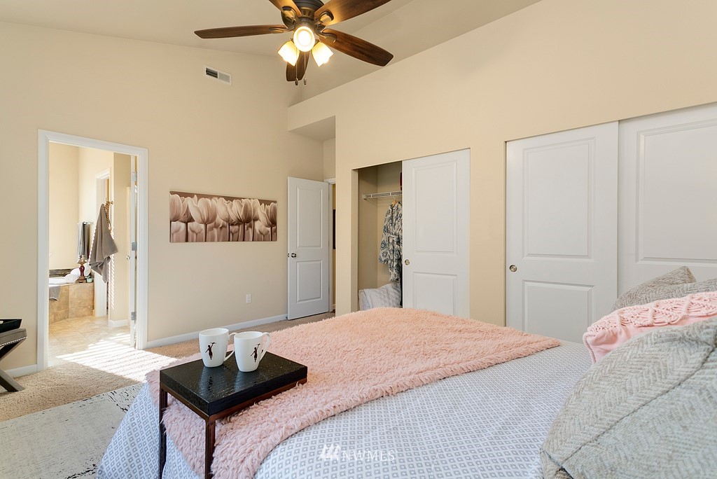 1820 Pierce Avenue Northeast Renton, WA 98056 - Photo 9 of 28 Gallery Image 9