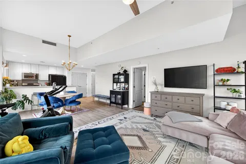 $460,000 | 315 Arlington Avenue, Unit 503, Charlotte, NC 28203