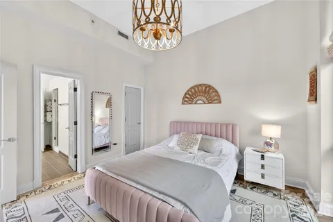 $460,000 | 315 Arlington Avenue, Unit 503, Charlotte, NC 28203