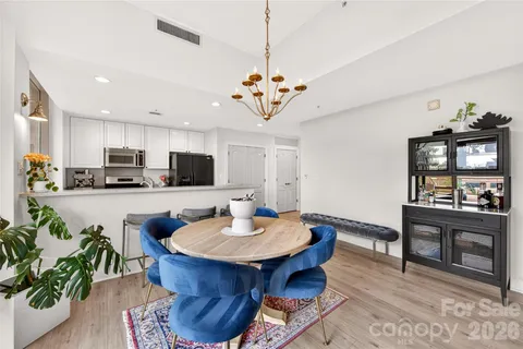 $460,000 | 315 Arlington Avenue, Unit 503, Charlotte, NC 28203