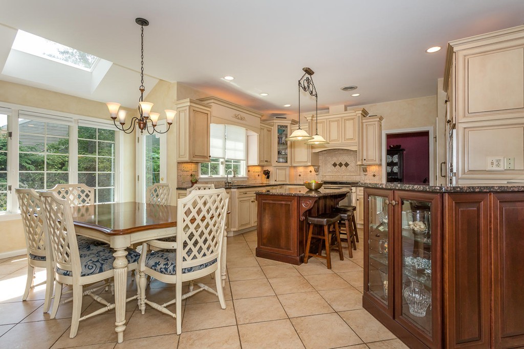 7 Foundry Road Sharon, MA 02067 - Photo 4 of 27