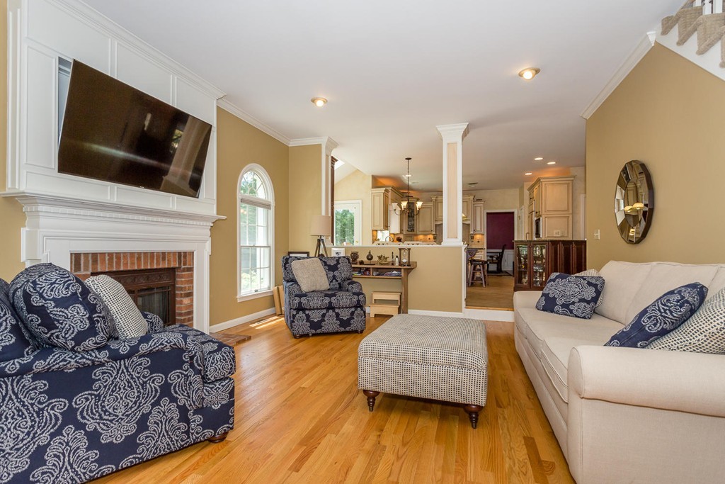 7 Foundry Road Sharon, MA 02067 - Photo 6 of 27