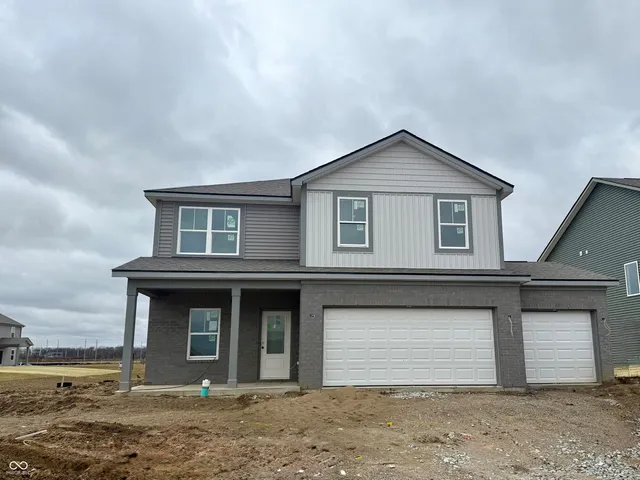 $384,900 | 2600 Kingman Drive, Whitestown, IN 46075