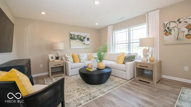 $384,900 | 2600 Kingman Drive, Whitestown, IN 46075