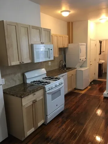 $4,225 | 254 Windsor Street, Unit 1R, Cambridge, MA 02139