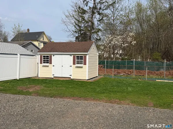 $2,500 | 163 Collins Street, Unit 2, New Britain, CT 06051