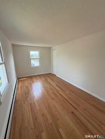 $2,500 | 163 Collins Street, Unit 2, New Britain, CT 06051