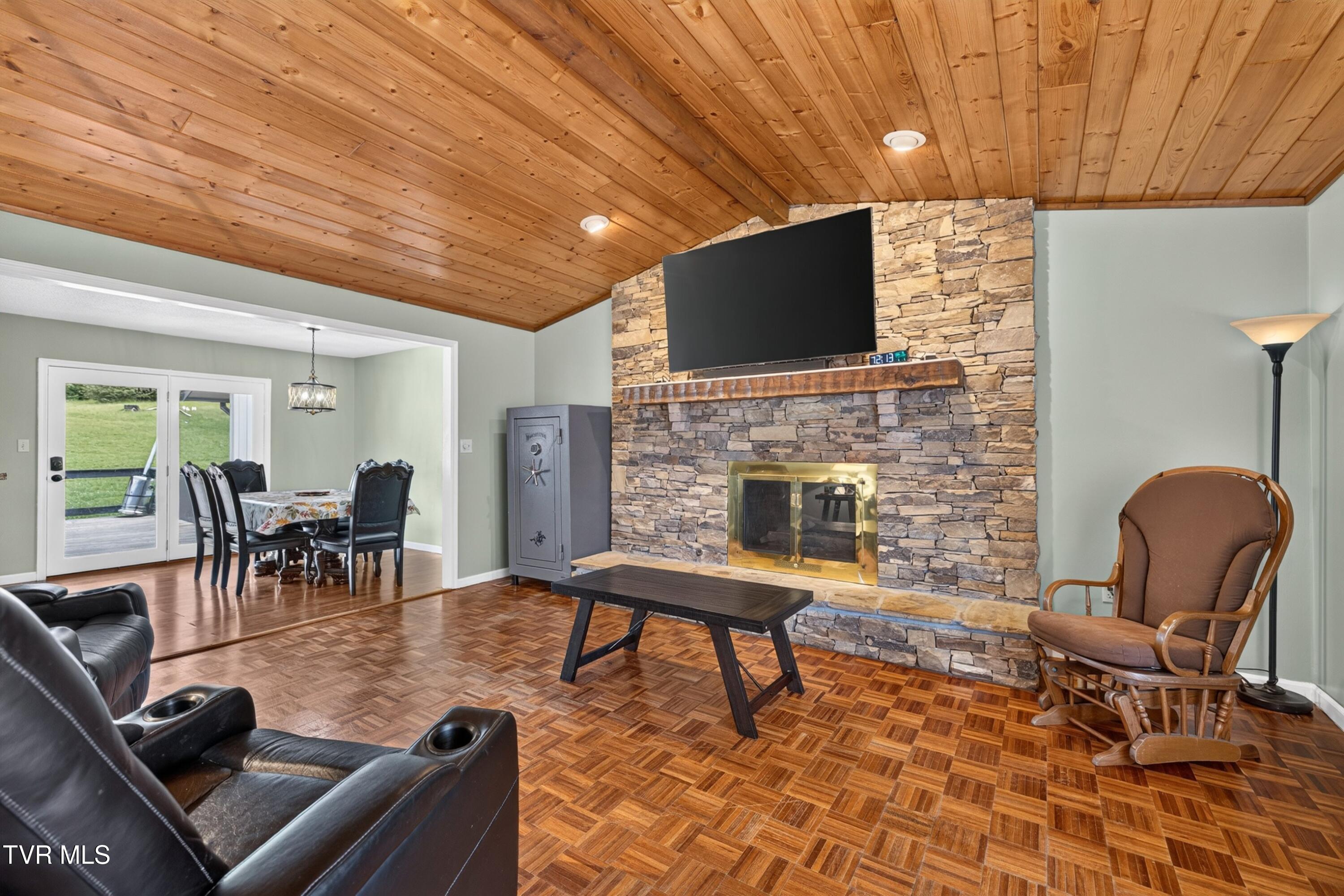 383 Cate Byrd Road Kodak, TN 37764 - Photo 11 of 51 005-383CateByrdRoad-Kodak-TN-37764-SMALL