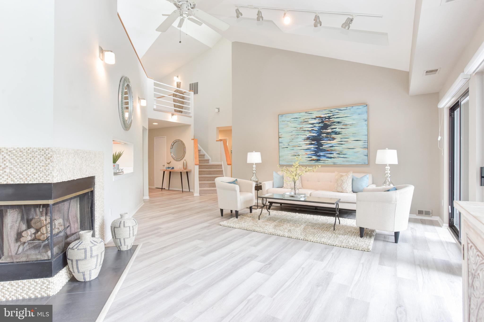 2115 South Bay Lane Reston, VA 20191 - Photo 5 of 53