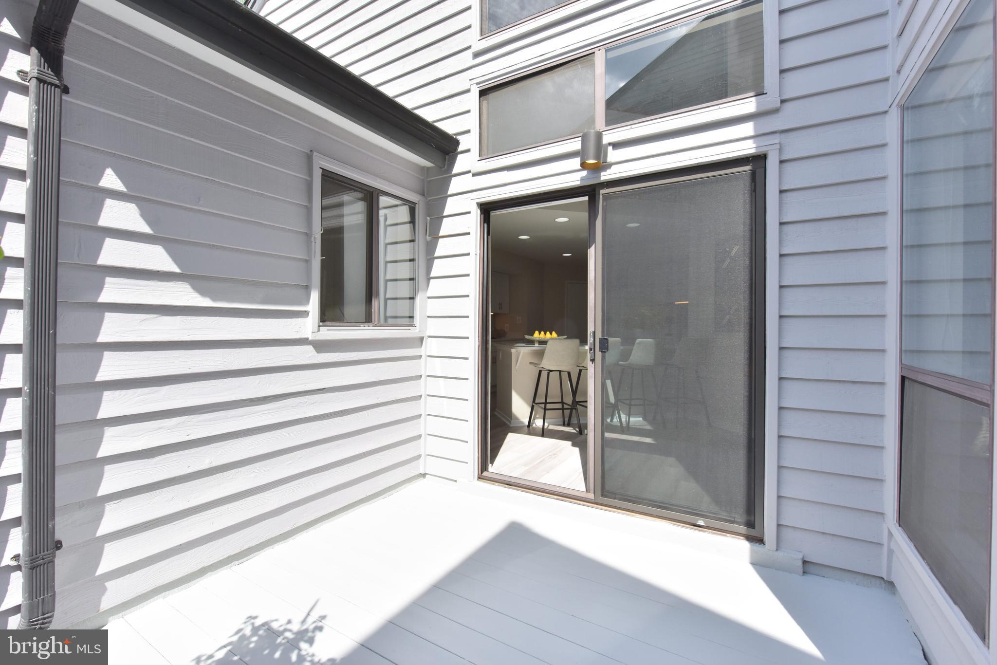 2115 South Bay Lane Reston, VA 20191 - Photo 41 of 53