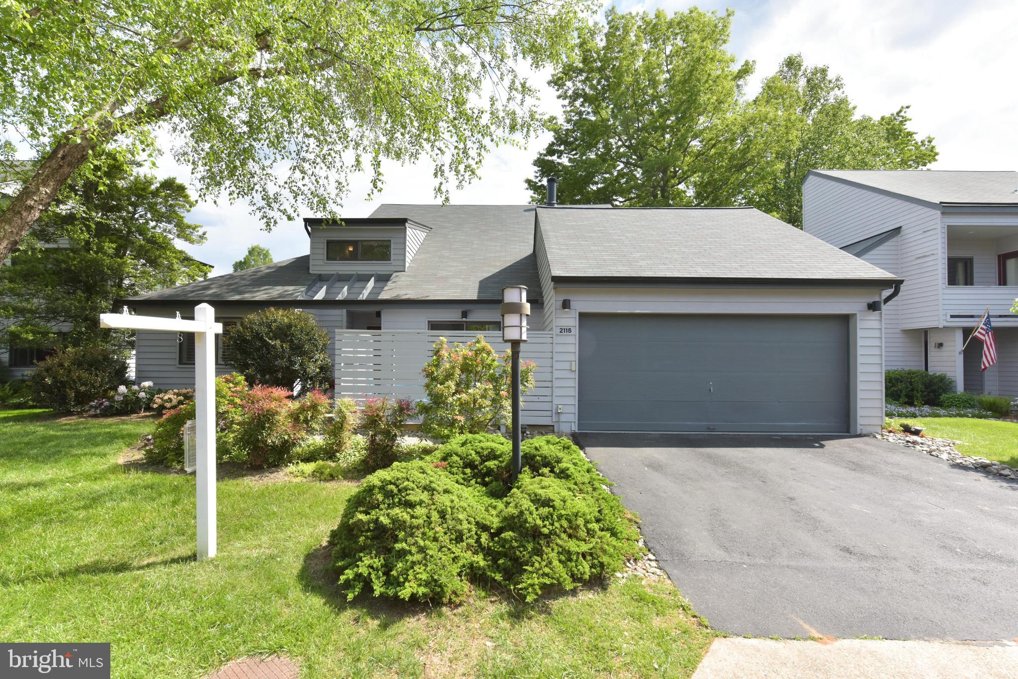 2115 South Bay Lane Reston, VA 20191 - Photo 43 of 53