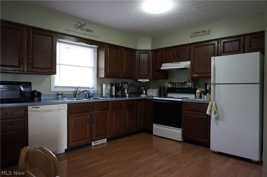8091 Lake Road Seville, OH 44273 - Photo 5 of 19 Gallery Image 5