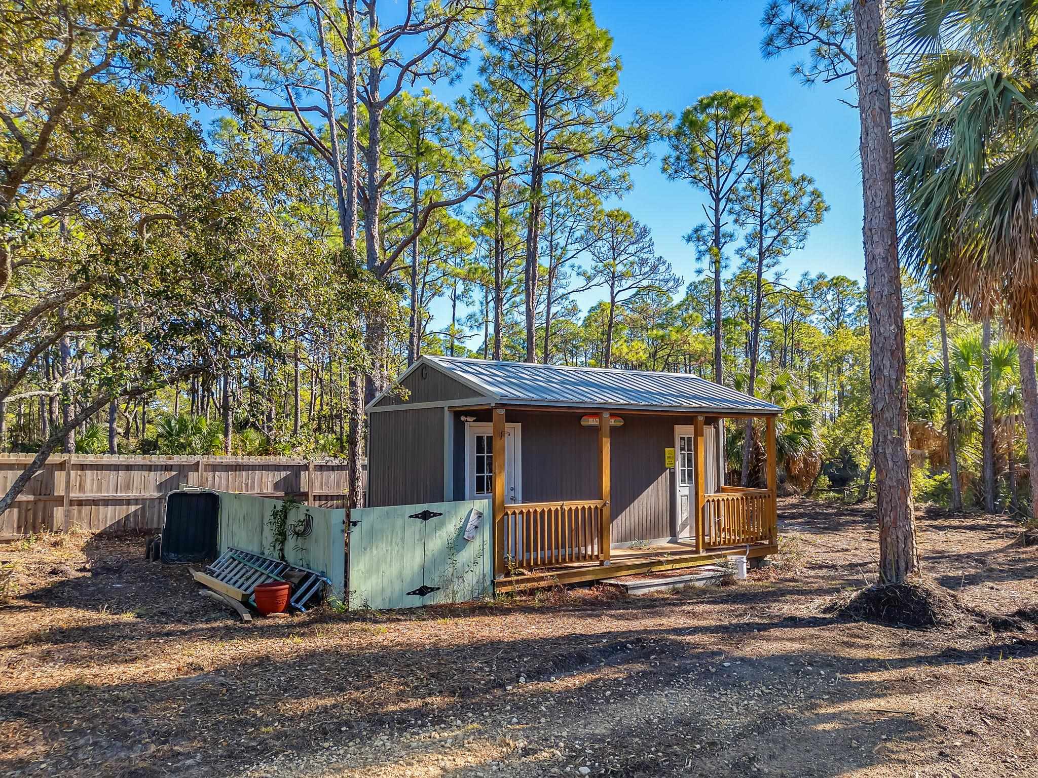 202 Harbor Circle Alligator Point, FL 32346 - Photo 4 of 13