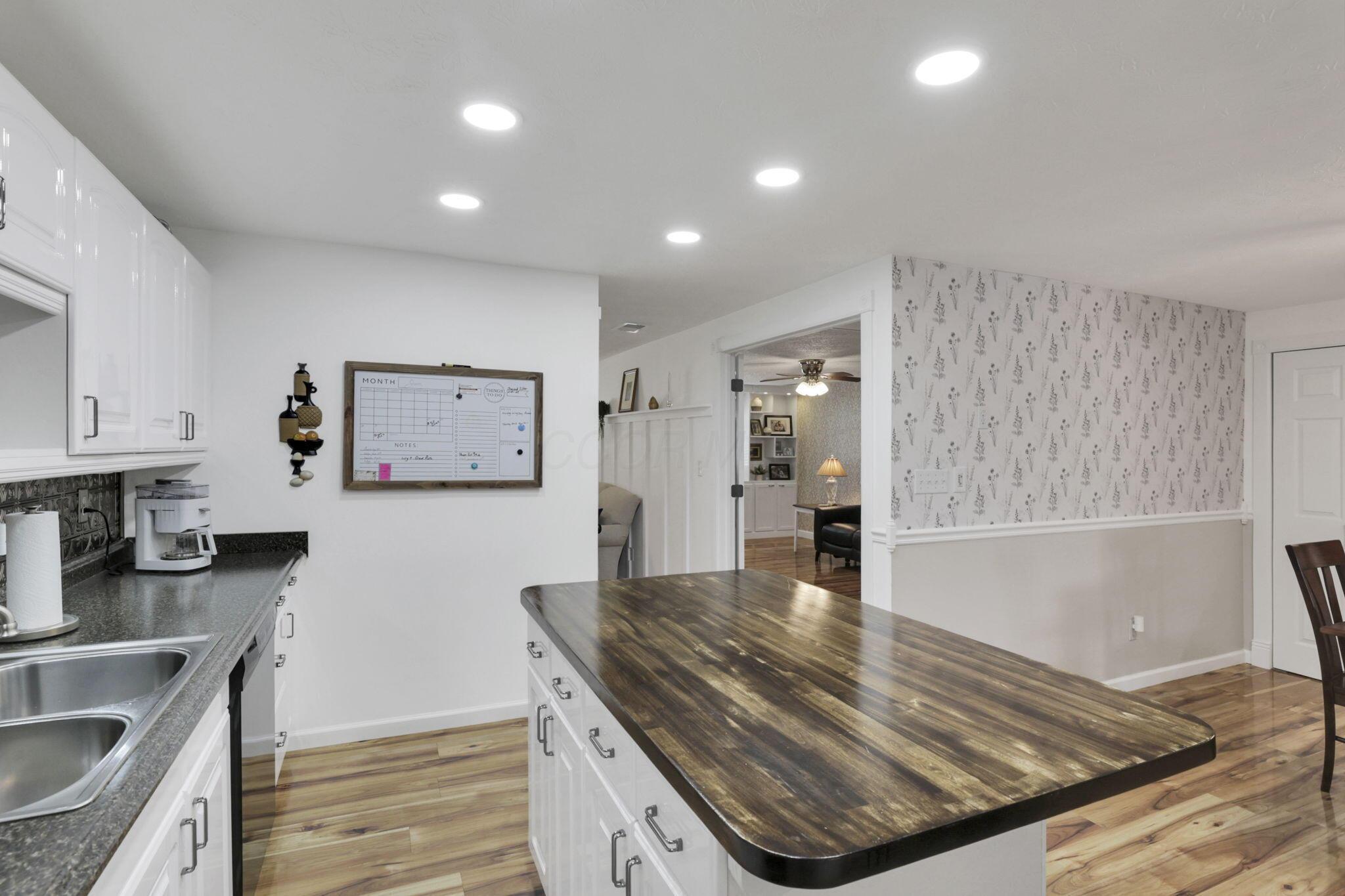 4022 Clabber Road Columbus, OH 43207 - Photo 22 of 64 22-web-or-mls-011A6126