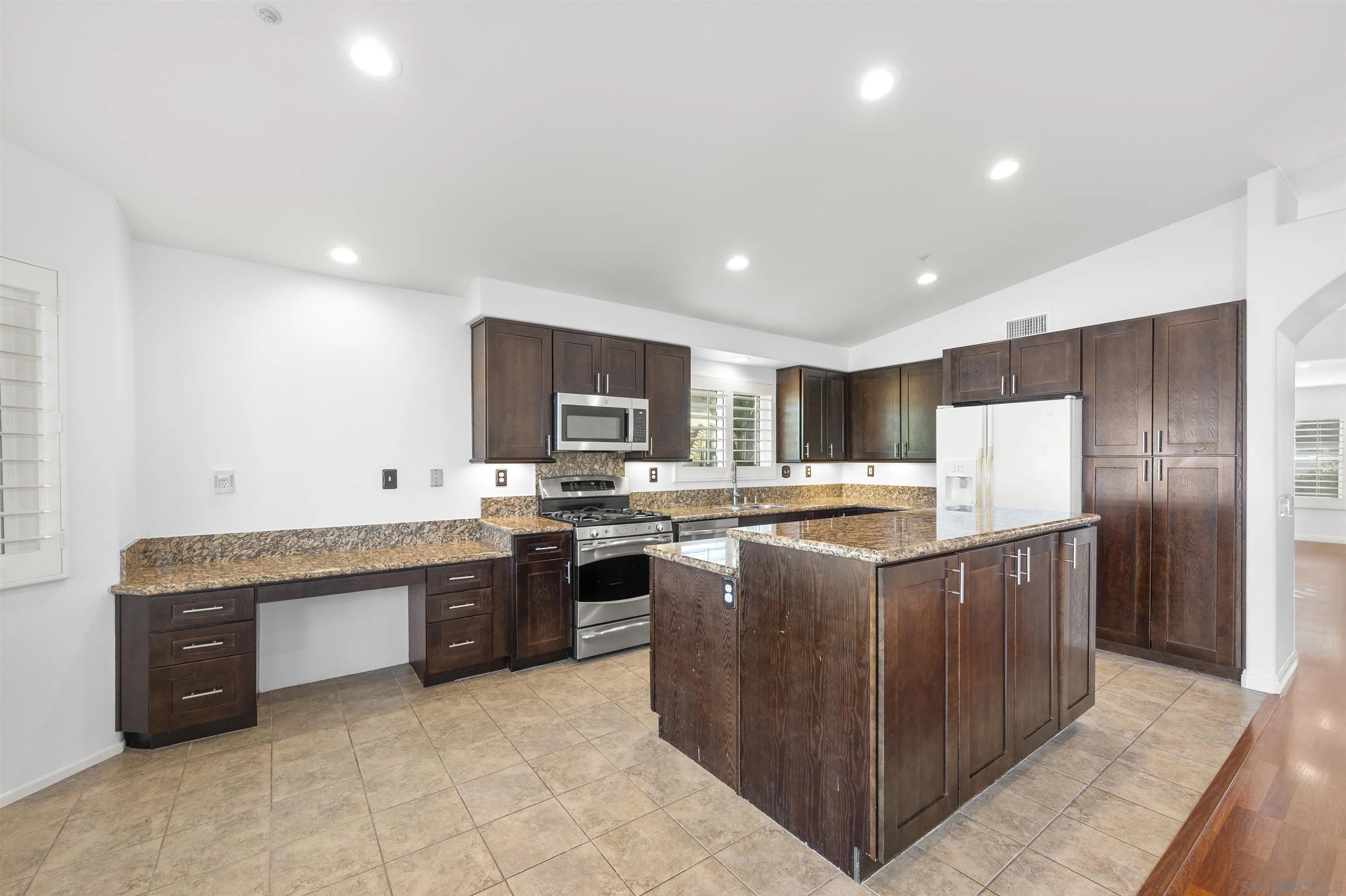 8514 Mesa Heights Road Santee, CA 92071 - Photo 13 of 45 Gallery Image 13