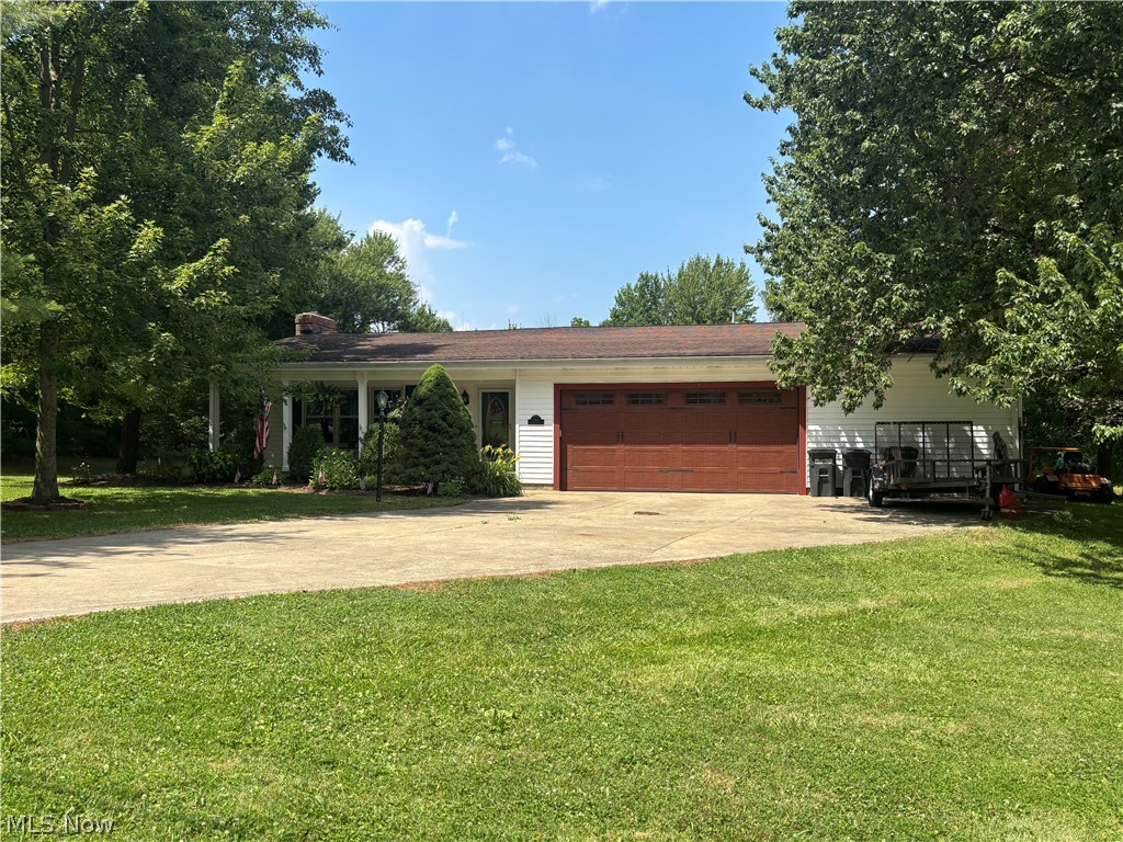 385 Cochran Road Aurora, OH 44202 - Photo 2 of 35