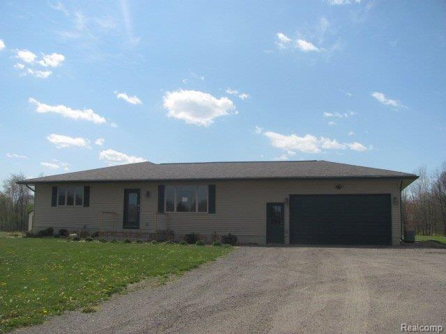 1824 Clark Road Lapeer, MI 48446 - Photo 1 of 15 IMG_9847.jpg