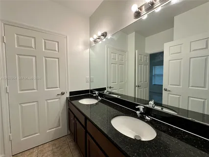 $1,895 | 1035 Northeast 10th Avenue, Unit 1, Fort Lauderdale, FL 33304