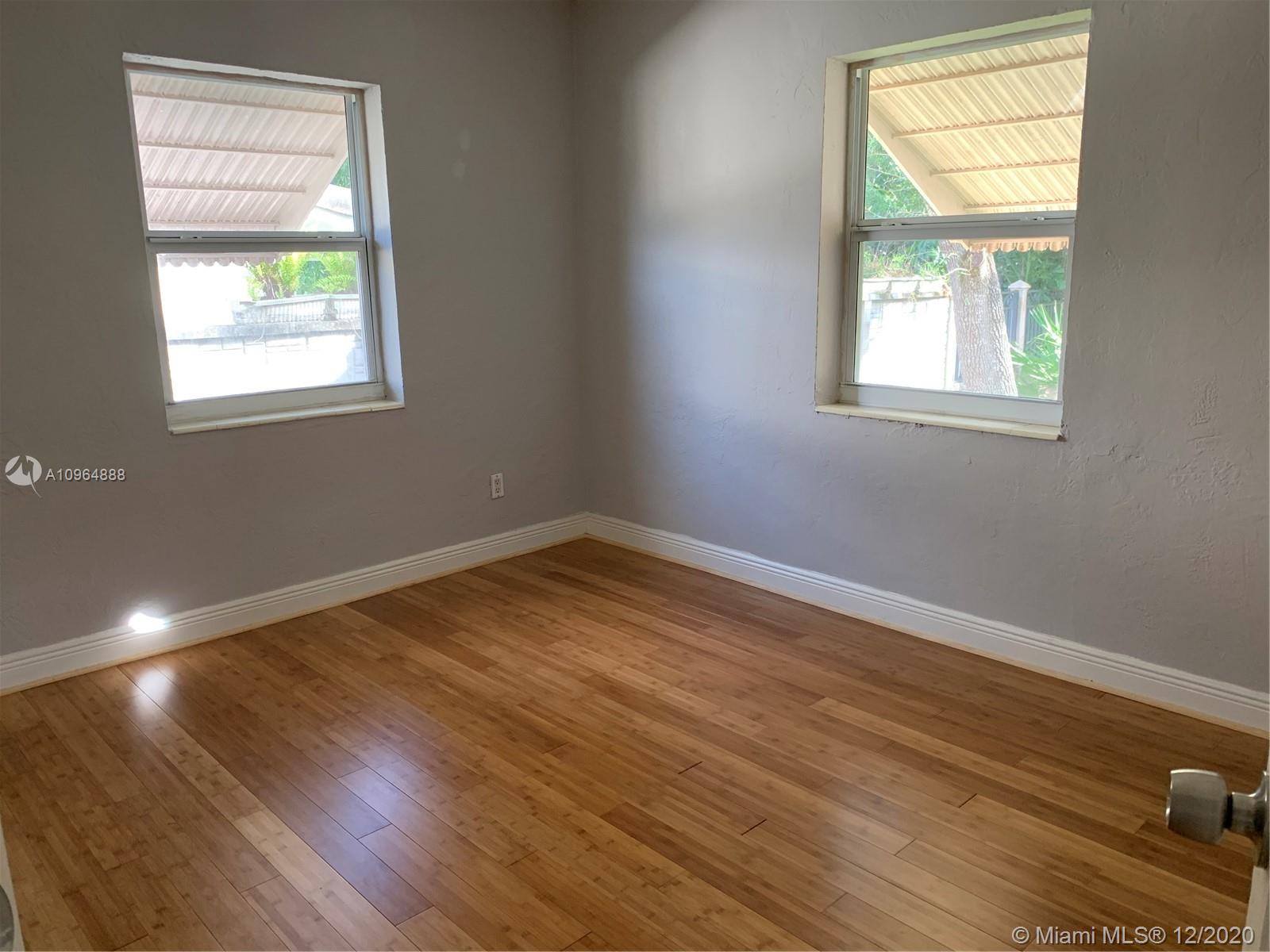 Coral Terrace Miami, FL 33155 - Photo 2 of 10