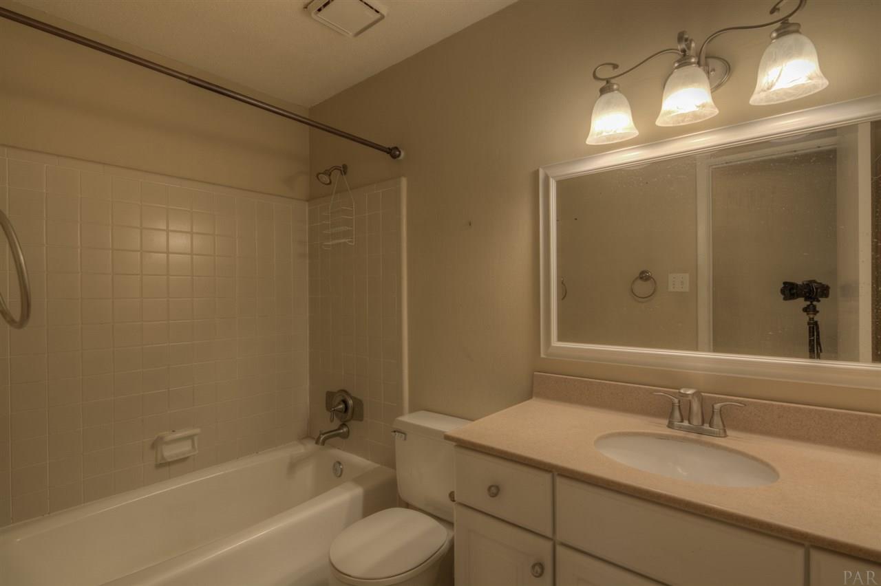 1337 Windsor Park Road Gulf Breeze, FL 32563 - Photo 23 of 39