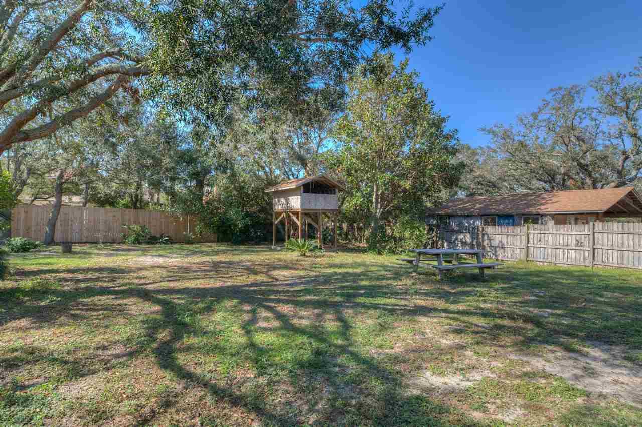 1337 Windsor Park Road Gulf Breeze, FL 32563 - Photo 33 of 39
