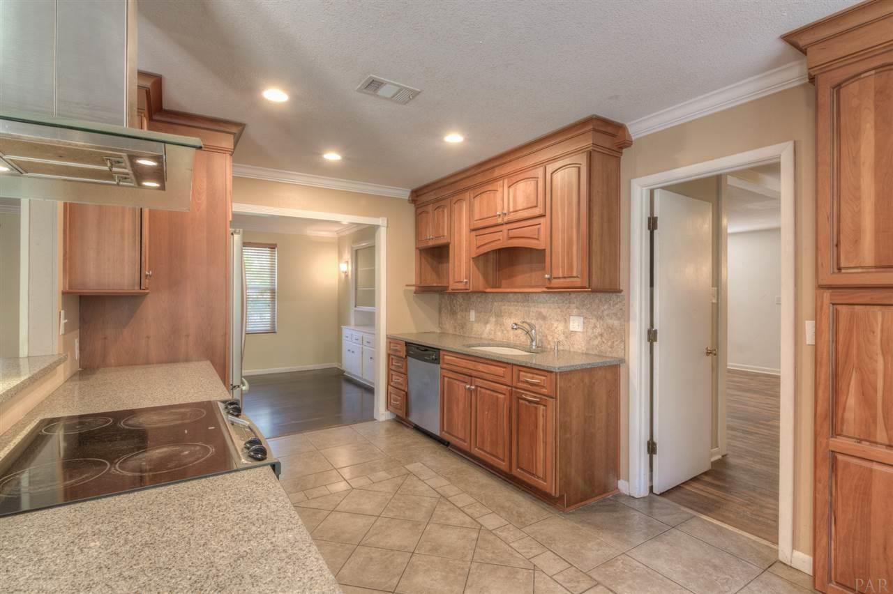 1337 Windsor Park Road Gulf Breeze, FL 32563 - Photo 6 of 39