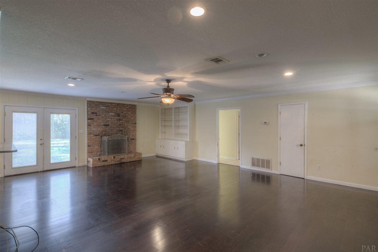 1337 Windsor Park Road Gulf Breeze, FL 32563 - Photo 8 of 39