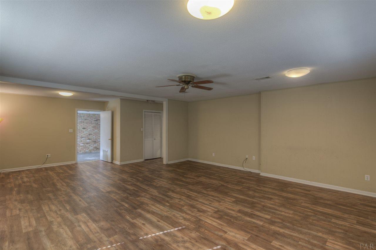 1337 Windsor Park Road Gulf Breeze, FL 32563 - Photo 10 of 39