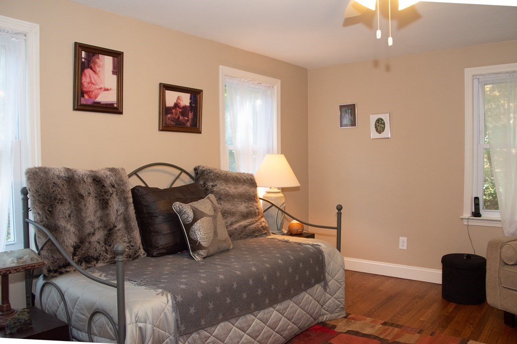 1073 Concord Road Marlborough, MA 01752 - Photo 17 of 29 Gallery Image 17