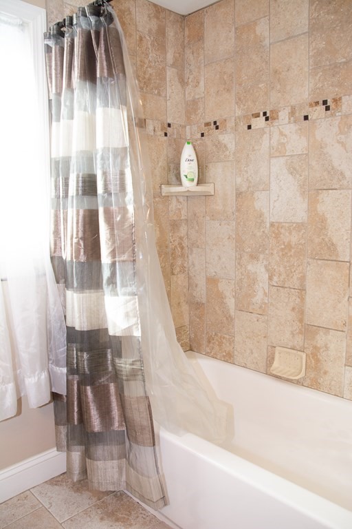 1073 Concord Road Marlborough, MA 01752 - Photo 21 of 29 Gallery Image 21