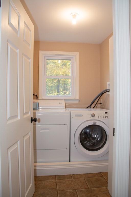1073 Concord Road Marlborough, MA 01752 - Photo 23 of 29 Gallery Image 23