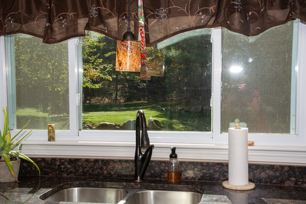 1073 Concord Road Marlborough, MA 01752 - Photo 6 of 29 Gallery Image 6