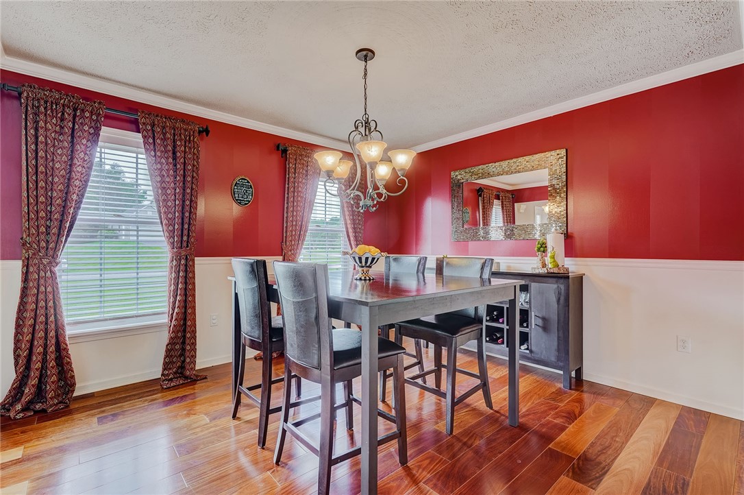 809 Lindsey Circle Webster, NY 14580 - Photo 16 of 50 FORMAL DINING WITH CHERRY HARDWOODS!