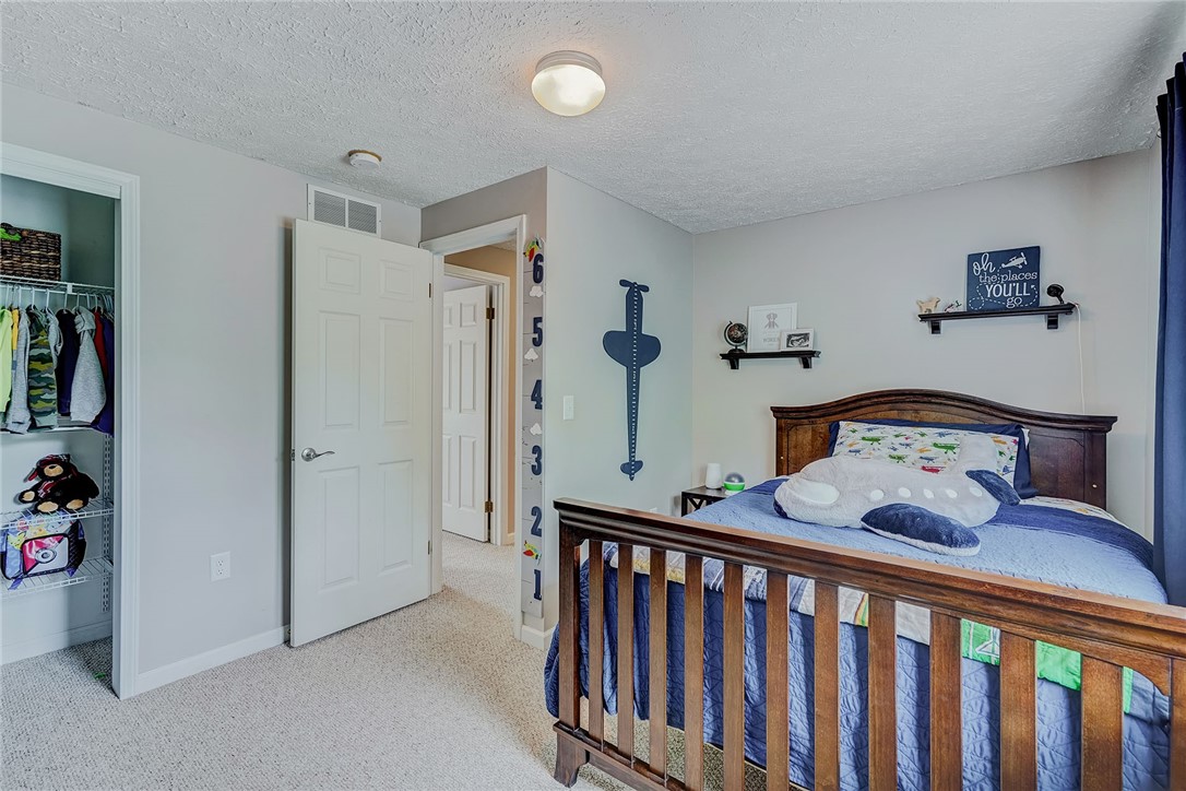 809 Lindsey Circle Webster, NY 14580 - Photo 33 of 50