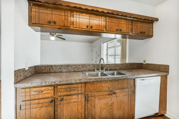 $290,000 | 217 Lazy Lane, Conroe, TX 77301