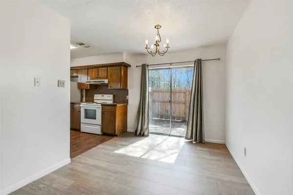 $290,000 | 217 Lazy Lane, Conroe, TX 77301