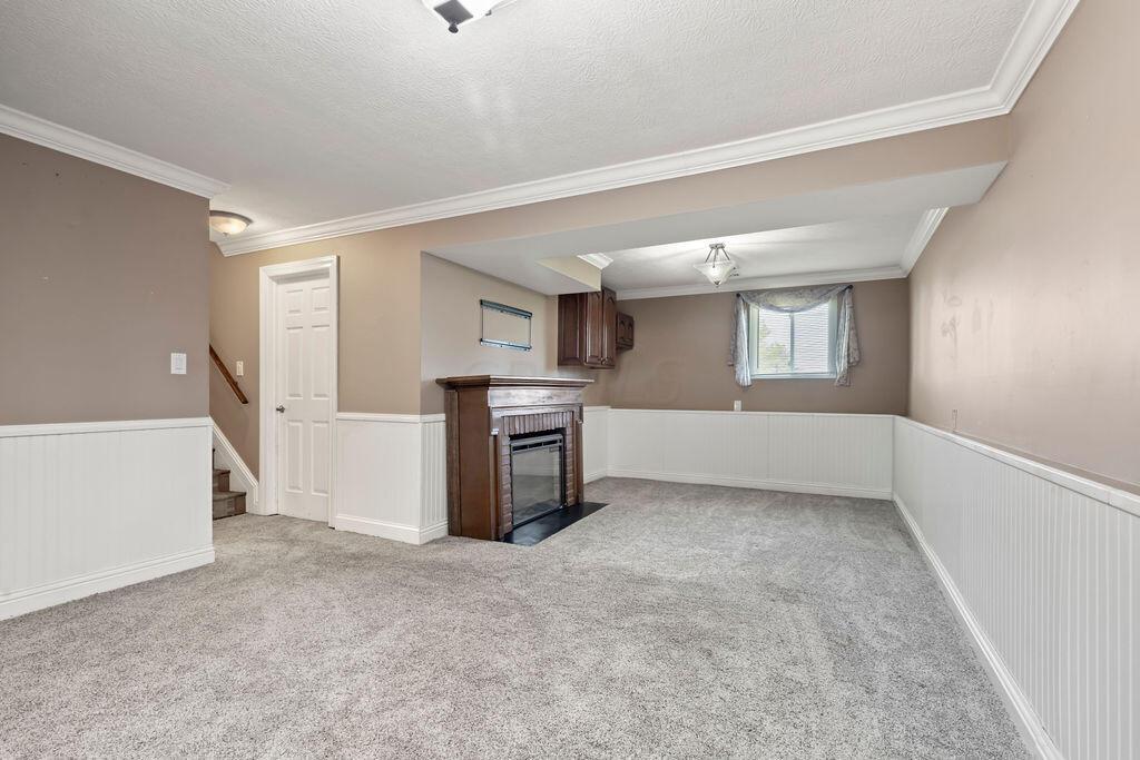 6733 Johnson Road Galloway, OH 43119 - Photo 23 of 44 Family Room