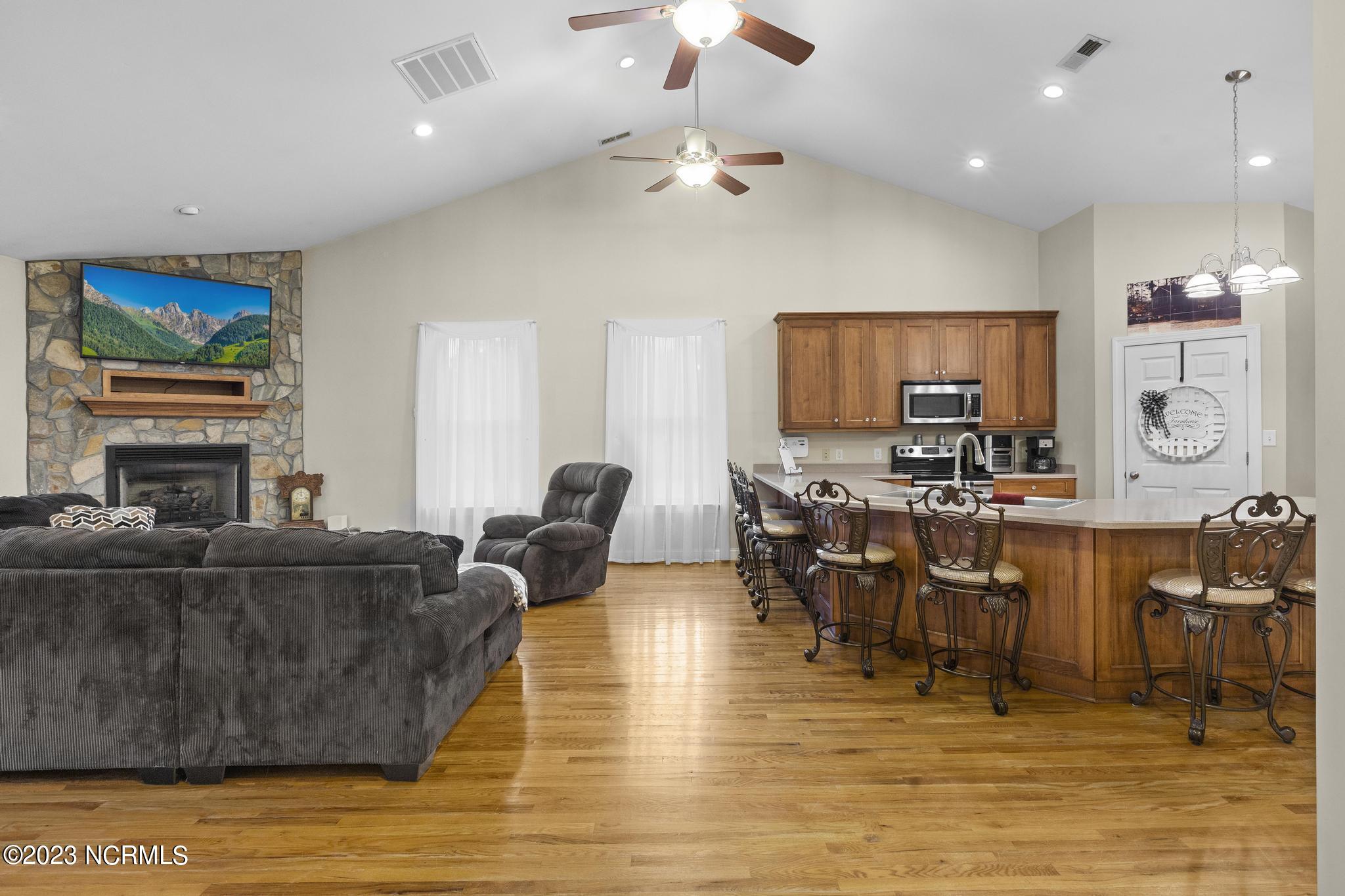 281 King Road Jacksonville, NC 28540 - Photo 27 of 45 IMG_2175