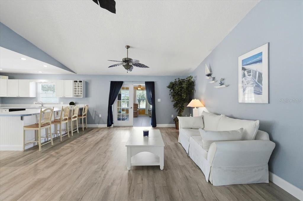 6140 Seagull Lane Lakeland, FL 33809 - Photo 3 of 35