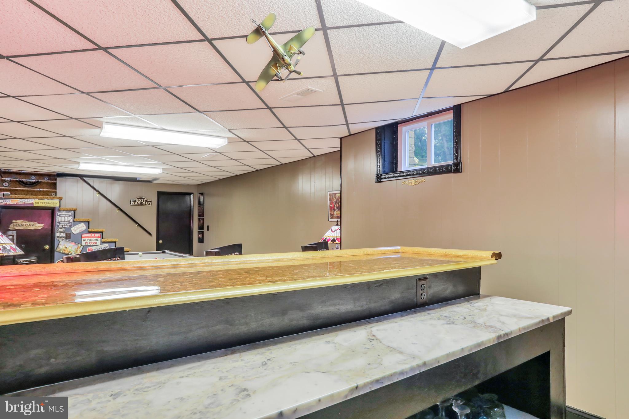 9611 Shimpstown Road Mercersburg, PA 17236 - Photo 105 of 147 OAK-VU BAR - Order Up a Good Time!!