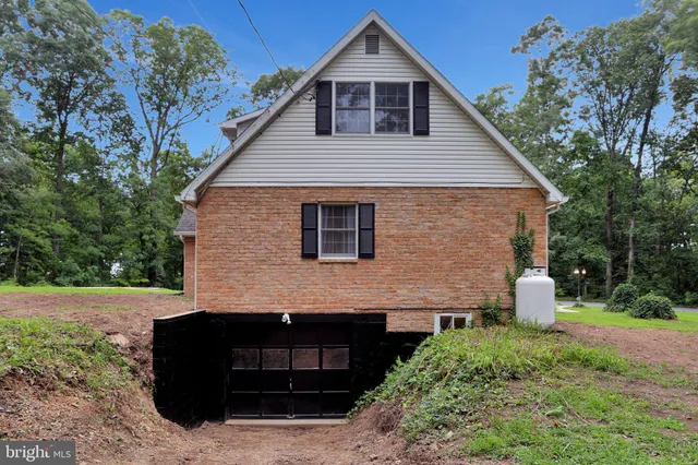 $527,500 | 9611 Shimpstown Road, Mercersburg, PA 17236