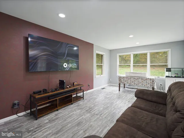 $527,500 | 9611 Shimpstown Road, Mercersburg, PA 17236